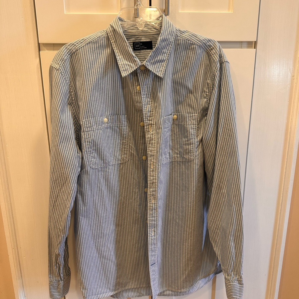 GAP Men's Blue & White Striped Button-Down Shirt